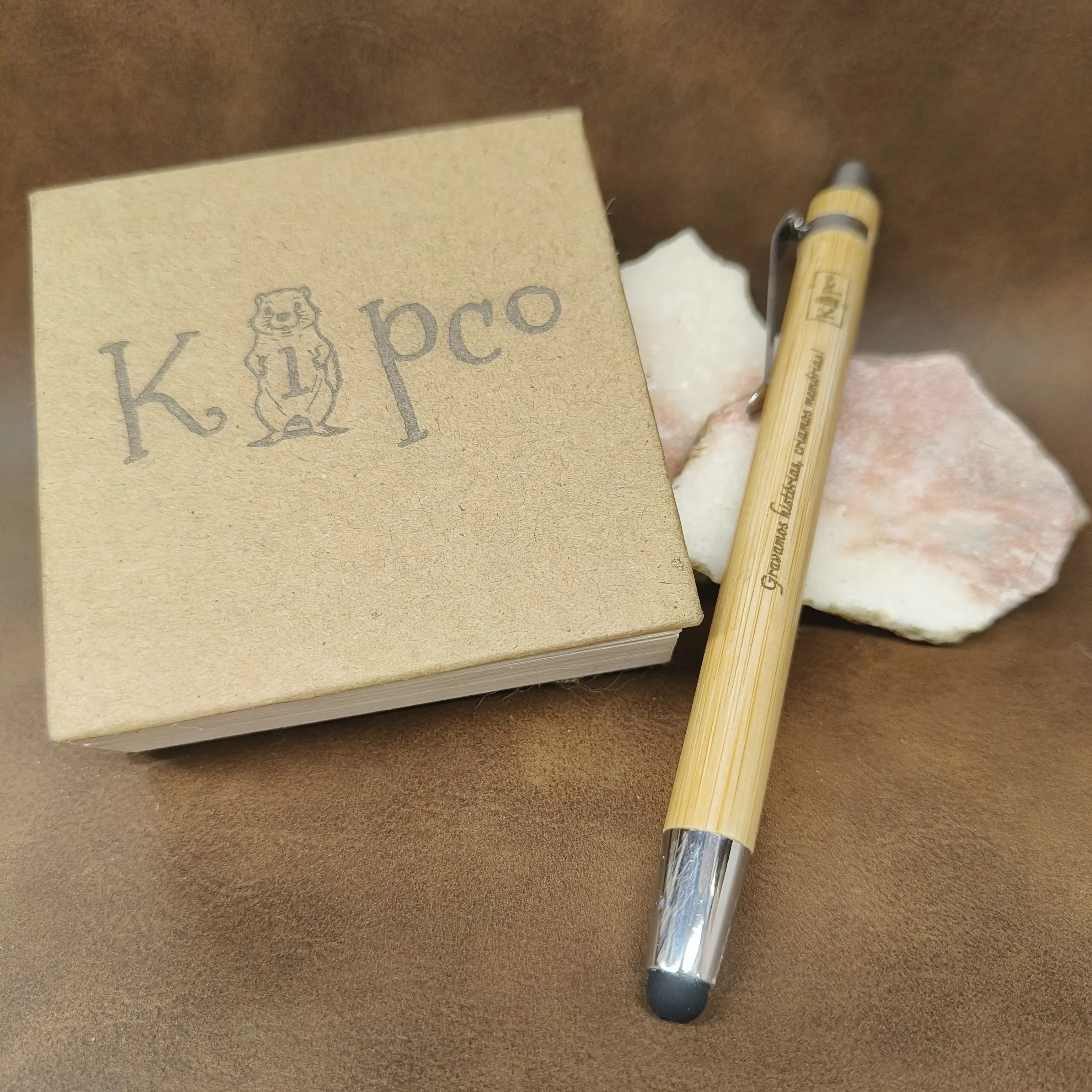 Kipco Design laser engraving machine creating personalized designs on wood and metal in Sesimbra, Portugal